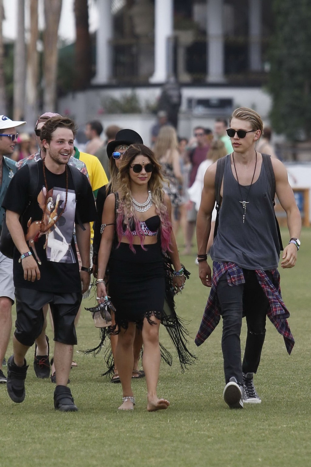 Vanessa hudgens indossando reggiseno caldo e gonna al coachella 2014
 #75198820