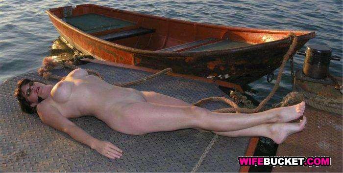 Nackte Amateur-Frauen ficken im Haus
 #67543743