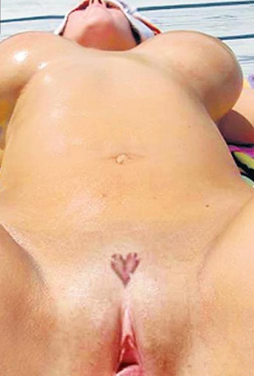 Katie Price showing tattoo on her shaved pussy #75371528