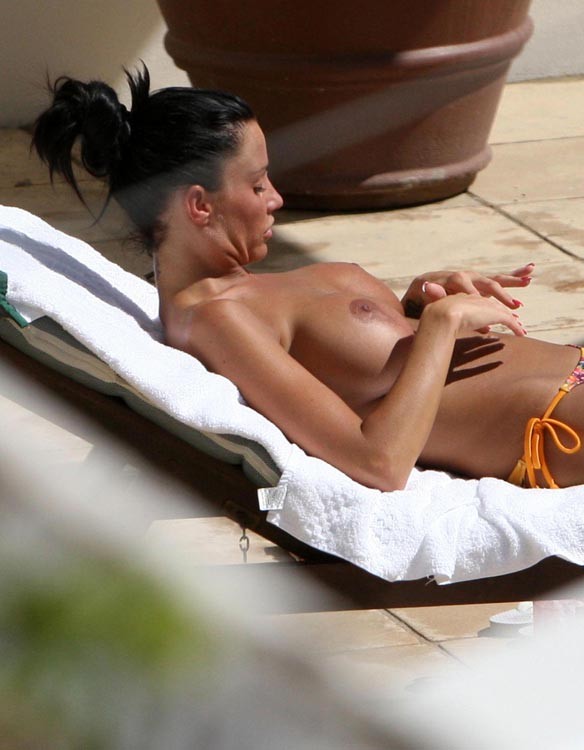 Katie Price showing tattoo on her shaved pussy #75371557