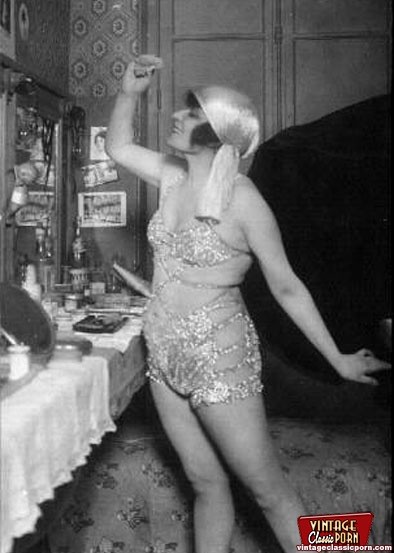 Several vintage ladies showing their sensual dance moves #78482872