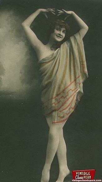 Several vintage ladies showing their sensual dance moves #78482905