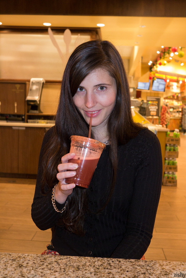 Grocery store flashing #67339169