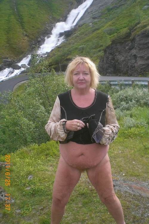 mature showing her cellulite body outdoor #78429959