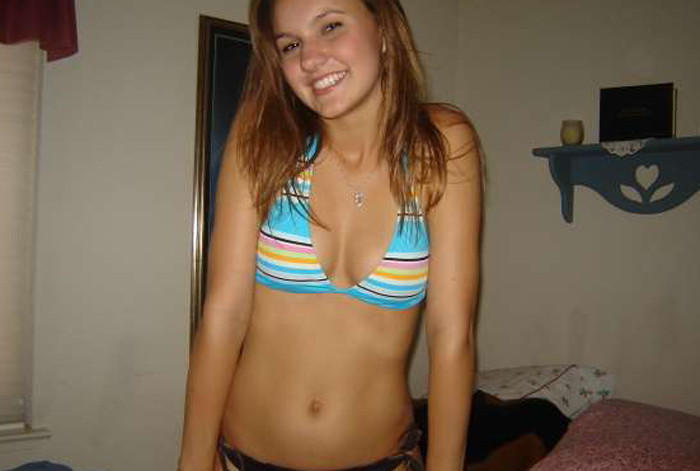 Amateur teen showing her tits #77105495