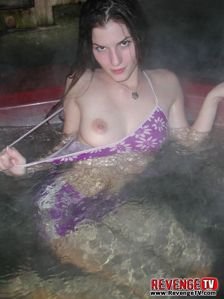 Red hot Ex Girlfriend Pam in the Hottub again #77120625