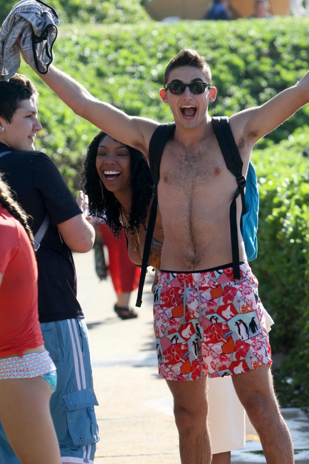 Brandy Norwood che mostra il suo corpo curvy in bikini su una spiaggia alle Hawaii
 #75245061