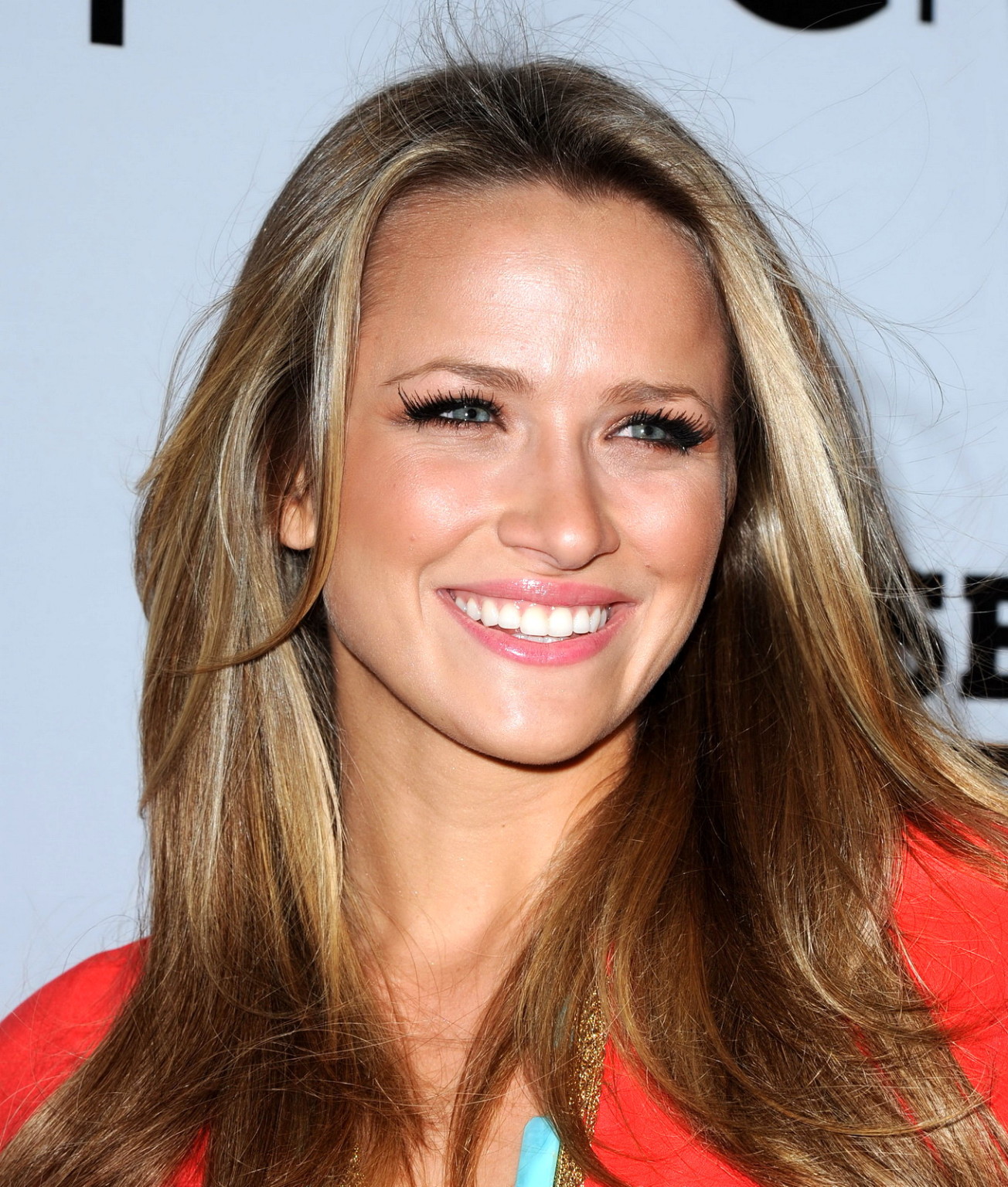 Shantel vansanten en short argenté lors du lancement de Gatorade.
 #75308092