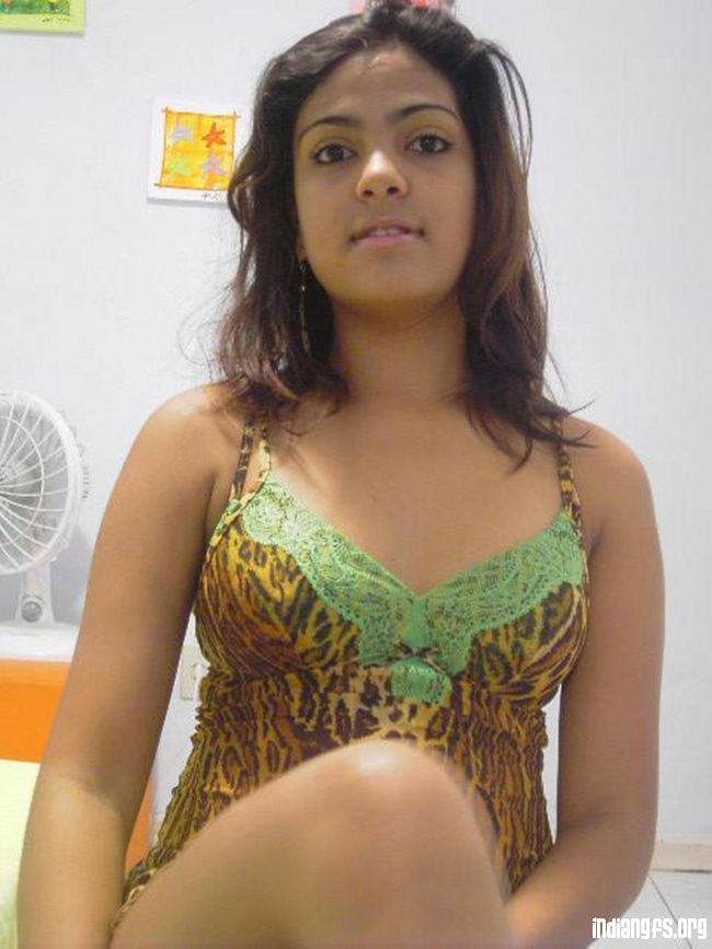Indian gfs pose for the camera and fuck gallery 22 #67728694