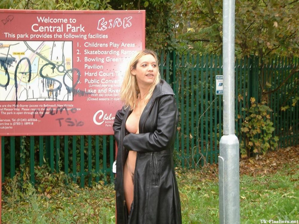 Emma Louise doing a rude public nudity show in a busy public park in Chelmsford #74641360
