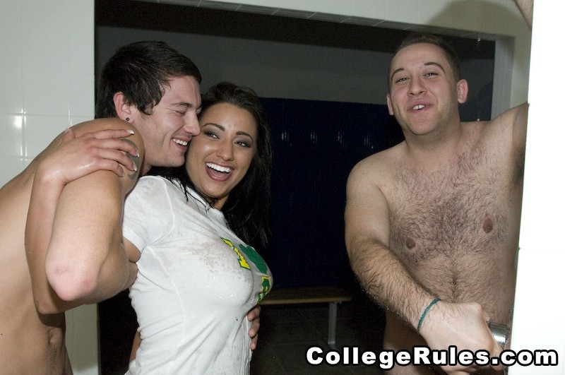 Drunk busty college girl gives her man a sloppy blowjob #77092016