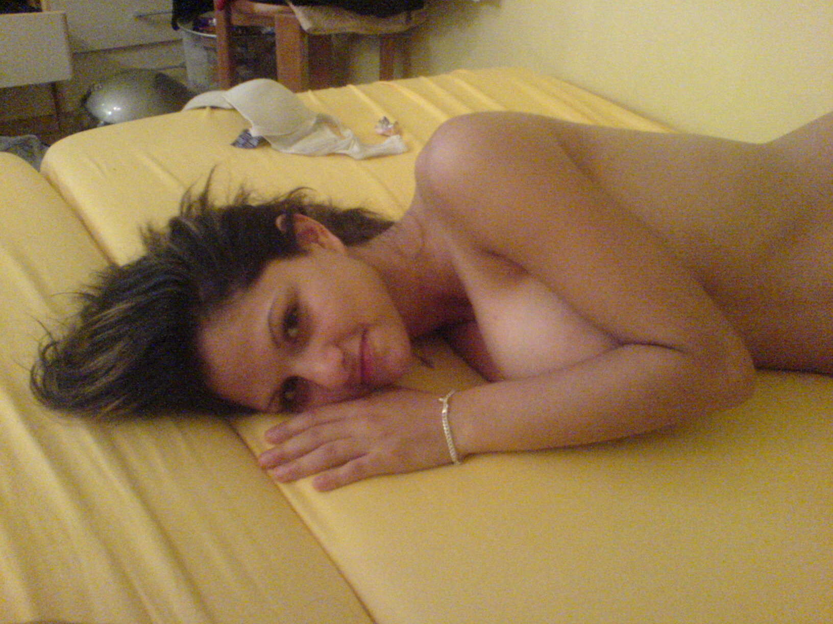 Morenas con tetas deliciosas
 #73004571