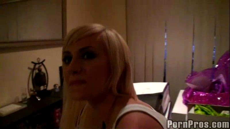 Tätowierte Emma Mae fickt ihren Freund zu Hause
 #73695728