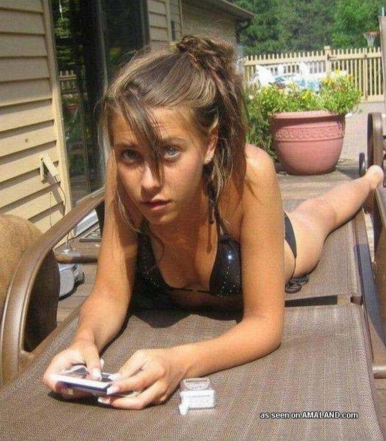 Recopilación de chicas amateurs sexy posando al aire libre
 #67577188