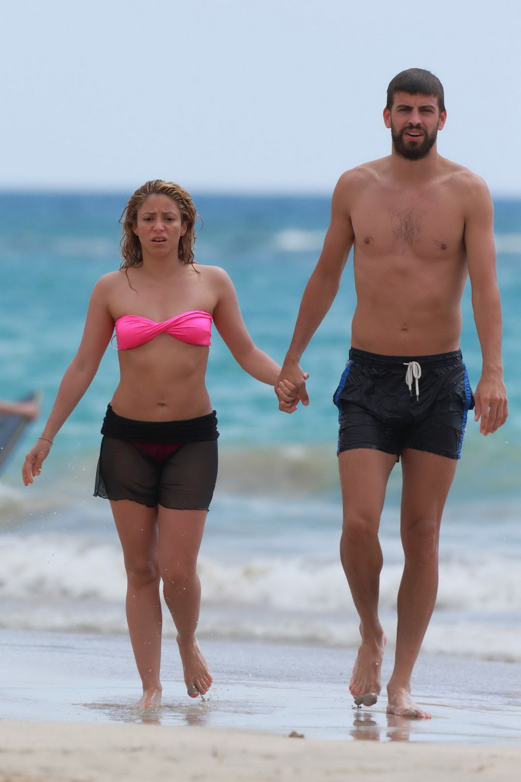 Shakira wearing two bikini sets at the beach while on vacation in Hawaii #75223914