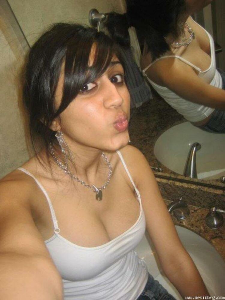 Real indian gfs are posing and naked gallery 34 #77763509