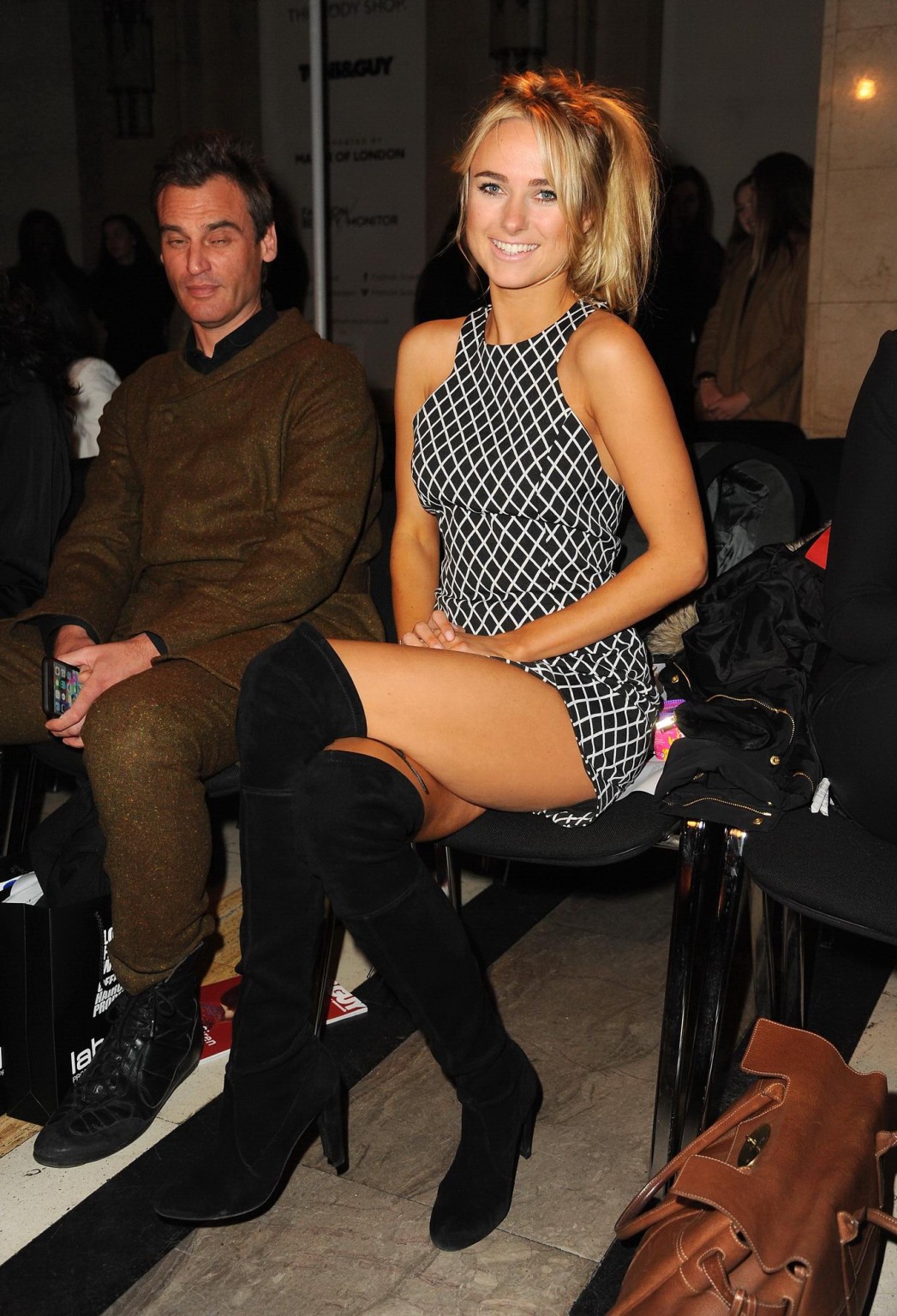 Kimberley garner leggy indossando mini abito e stivali fuckme a ashley isham show 
 #75170913