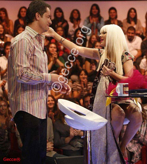 Christina Aguilera showing her nice big tits #75411114