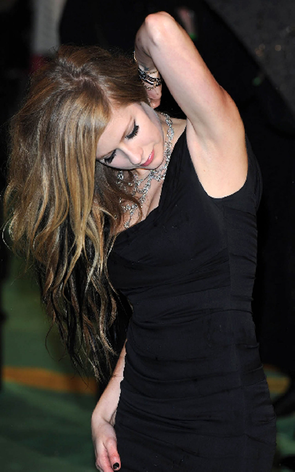 Avril Lavigne posing and showing sexy body in evening skirt #75358415