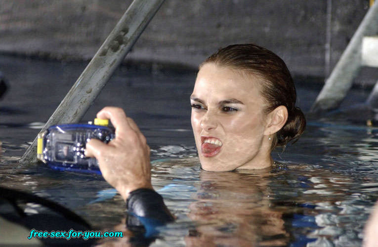 Keira Knightley showing her tits in wet shirt to paparazzi #75424539