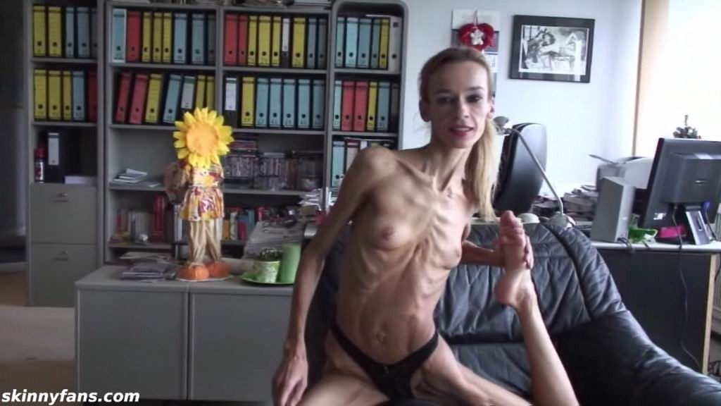 anorexic girl Inna showing veins and bones #67300032