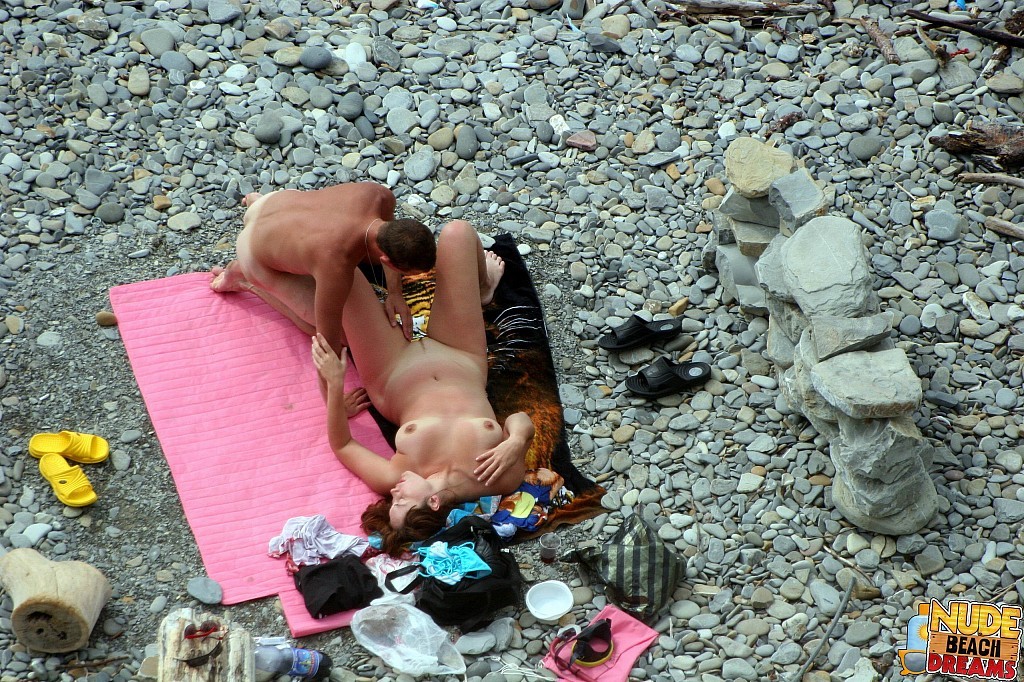 Lucky guy playing with gfs pussy on the publick beach #67310675