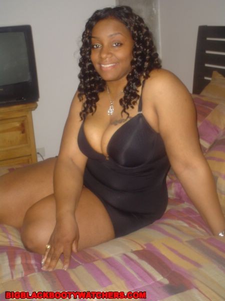 Hot big black mamas showing their big butts and big tits #73421504