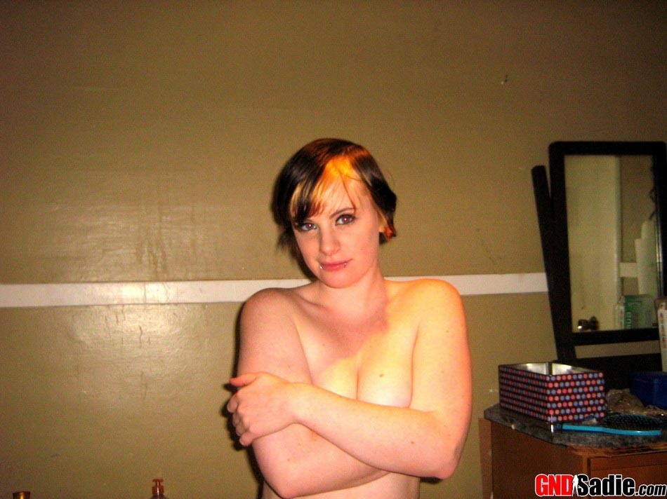 Alt punk girl sadie strip self pics
 #73258820