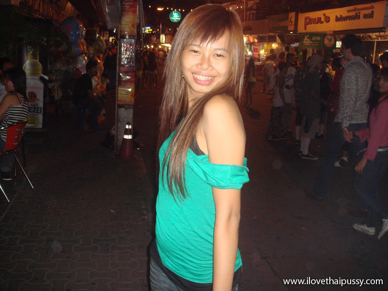Putes chaudes de Bangkok baisées par un touriste sexuel fou en vacances salopes asiatiques
 #68336431
