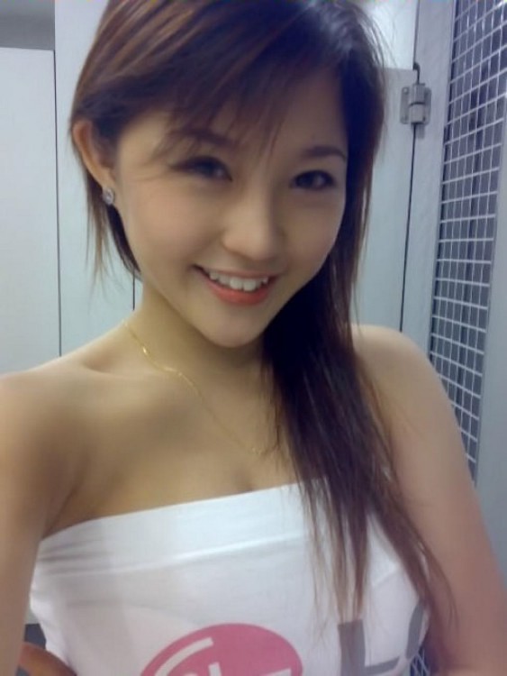 Mega oozing hot and delicious Asian girls posing naked #69872245