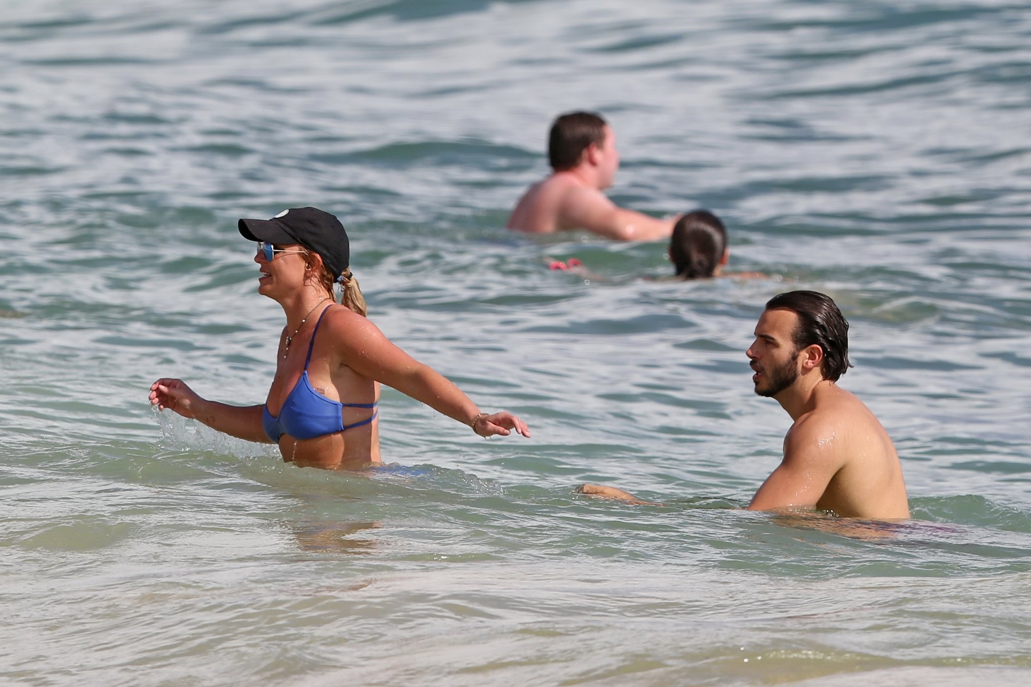 Britney Spears booty wearing skimpy blue bikini at the beach in Hawaii #75168939