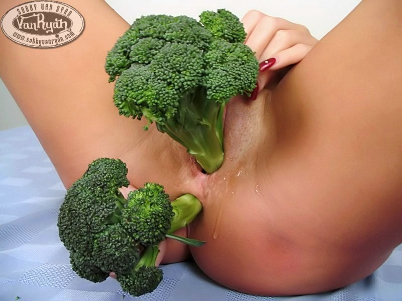 milf shoving veggies into her pussy and asshole #69299123