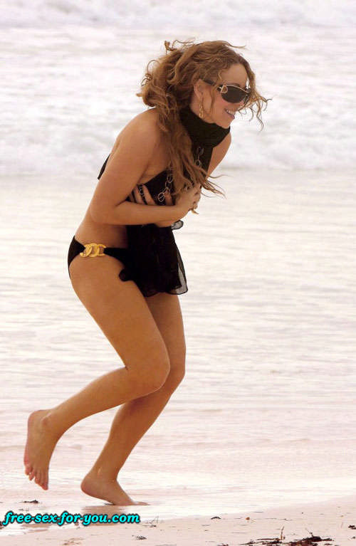 Mariah Carey tit slip and topless on beach paparazzi pictures #75423550