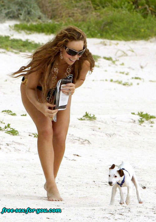 Mariah Carey tit slip and topless on beach paparazzi pictures #75423574