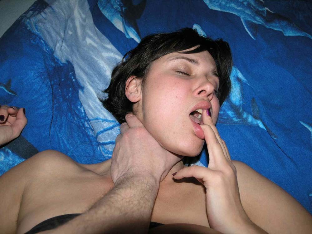 Heavy chested babe plays around with her BF until he cums on her face #75875544