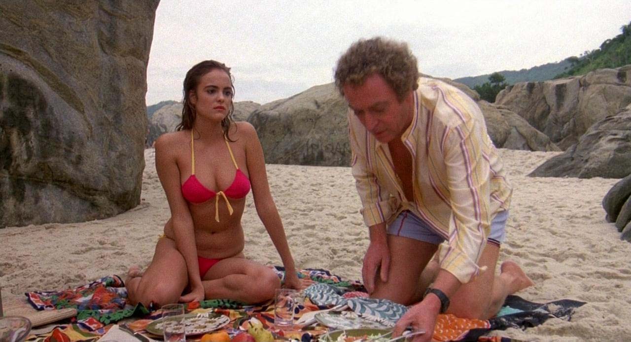 Michelle johnson mostrando sus bonitas tetas grandes y su coño peludo en una escena de película desnuda
 #75312714