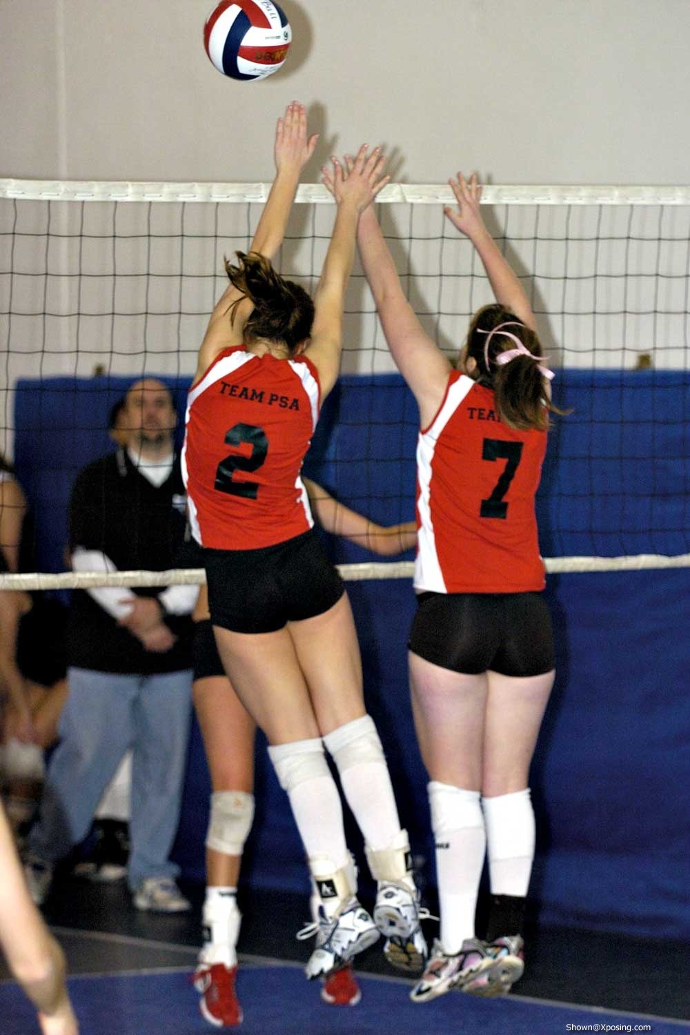 Volleyball-Mädchen
 #70515074