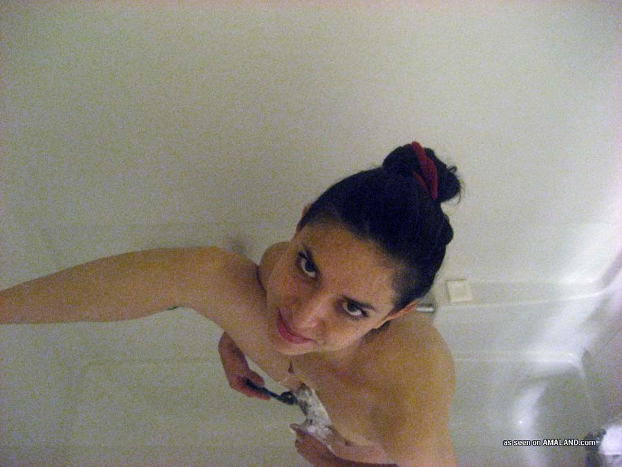 Sexy amateur Latina GF gets naked #77956436