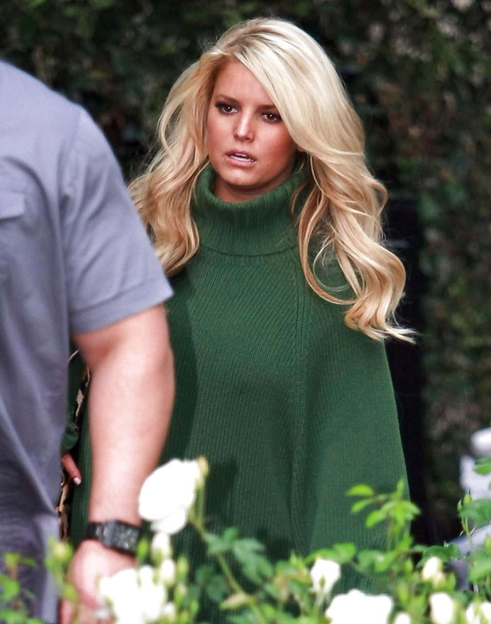 Jessica Simpson leggy in mini skirt and show ass in thong #75280209