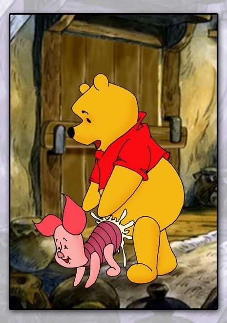 Une fille a envie de Winnie Pooh après avoir été baisée dans une salle de classe.
 #69580638