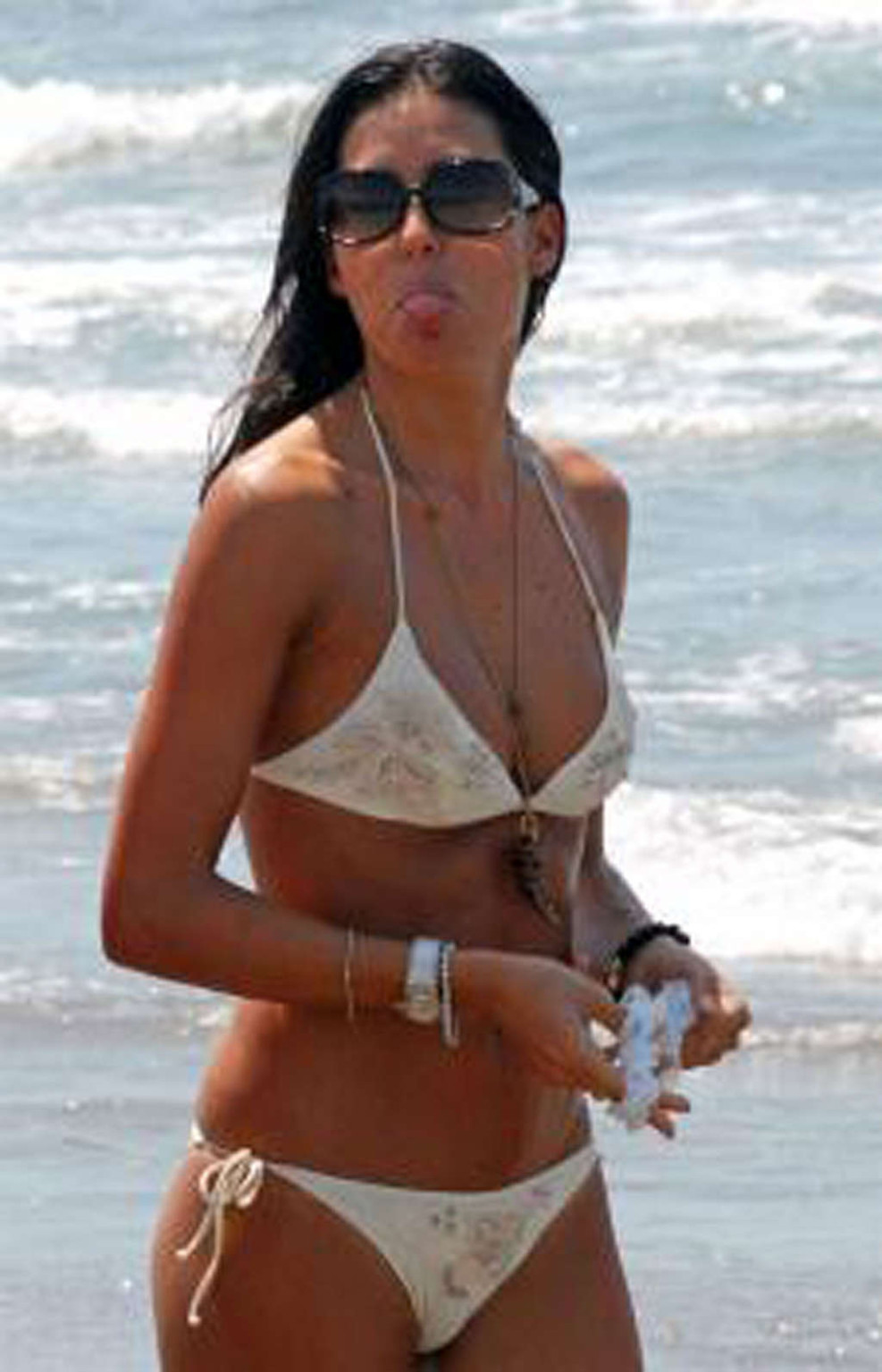 Elisabetta Gregoraci showing her great ass and sexy body in bikini #75360746