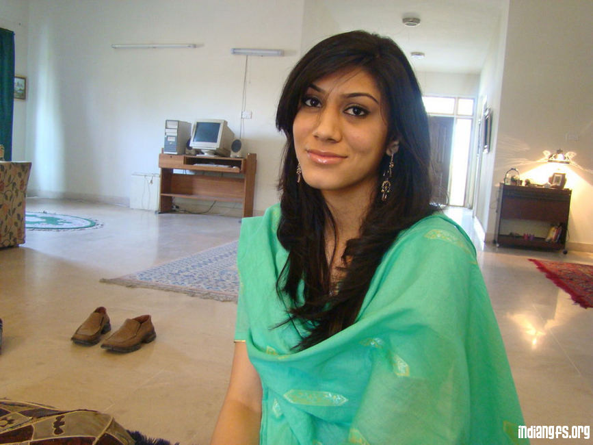 Indian gfs pose for the camera and fuck gallery 11 #67846819