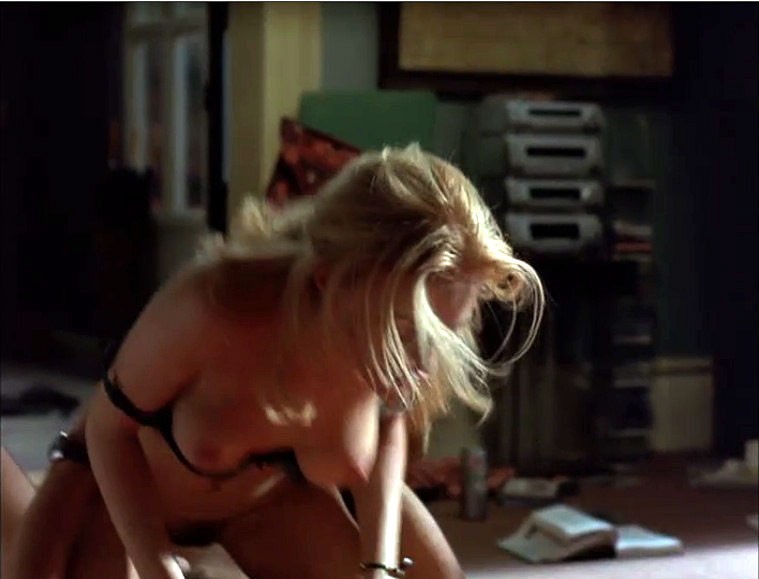 Heather Graham zeigt ihre schönen großen Titten in nackten Filmkappen
 #75401968