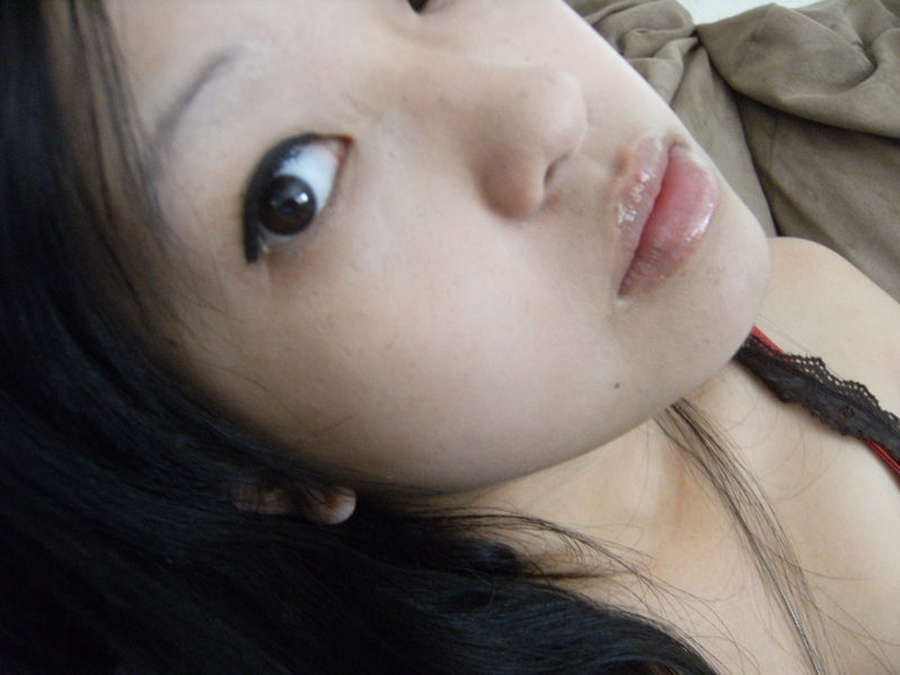 Photo set of a hot Chinese camwhoring chick #69902119