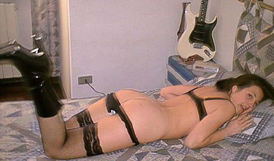 Geile Amateur Hausfrau
 #68184487