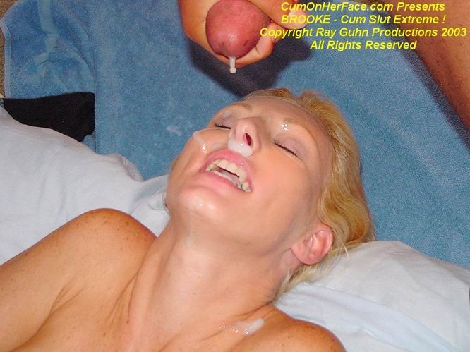 Blonde Babe Gruppe Cumshot
 #74105762