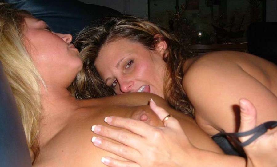 Scissor sisters with wet cunts in action #78077132