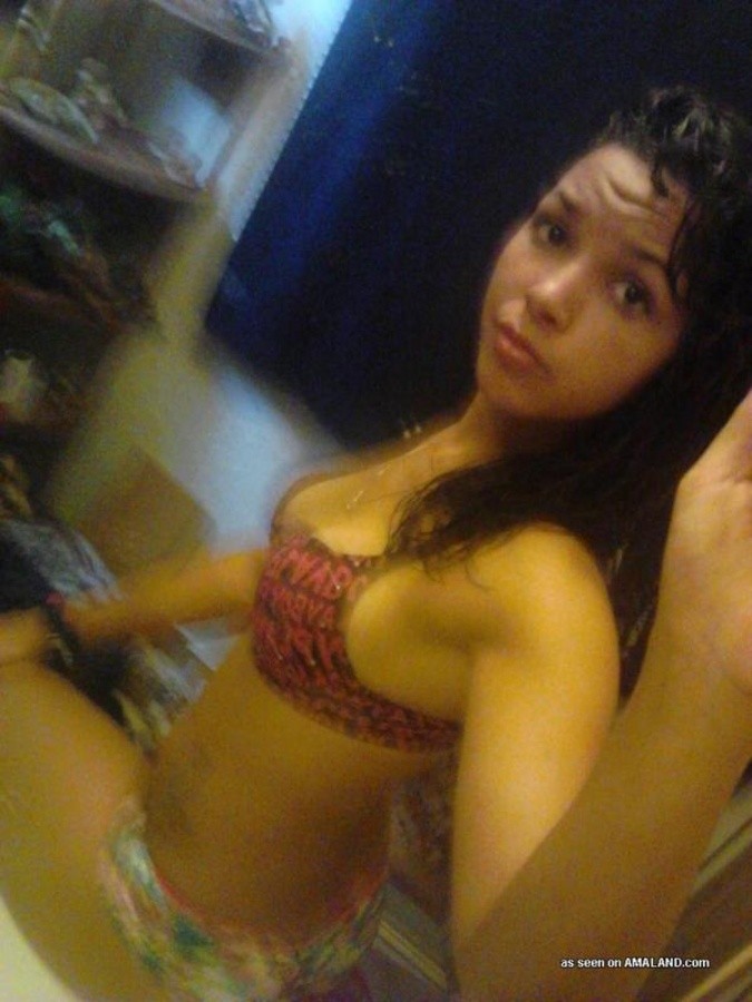 Kompilation einer Latina Küken camwhoring zu Hause
 #67631680