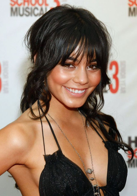 Celeb Vanessa Hudgens showing naked body and pussy #75400397