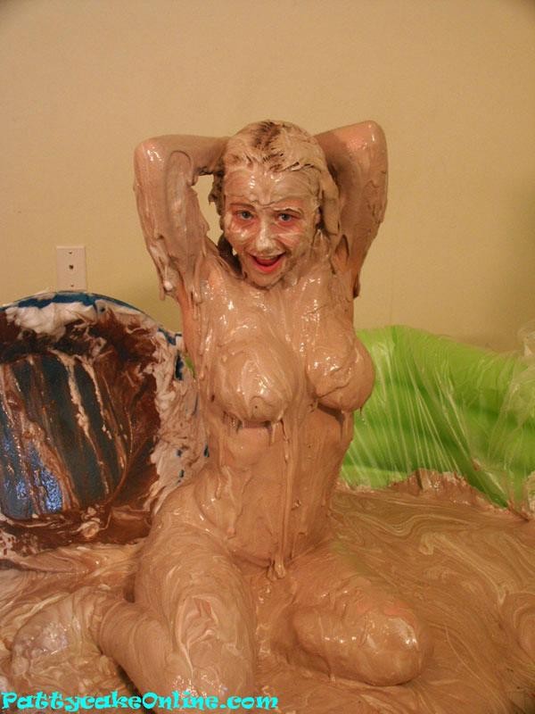 Teens big tits are covered in sticky pudding #76641684